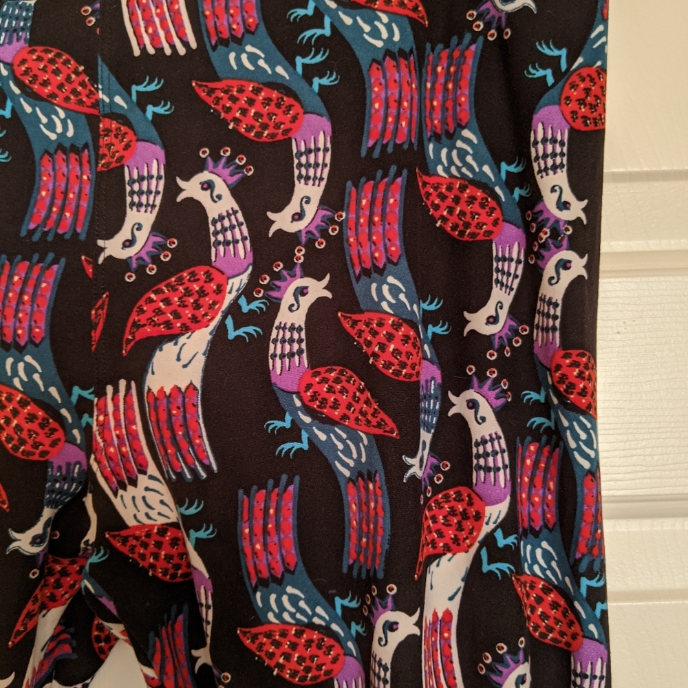 Like New TC Lularoe Peacock Leggings